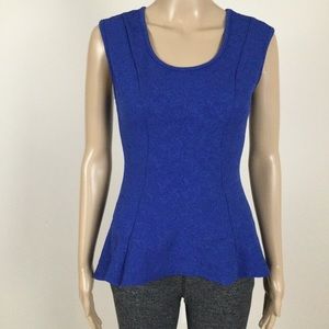 👛 (ANY 2/$20) BELLA D. Sleeveless High-Low Embossed Floral Motif